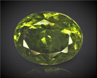 Natural Peridot Certified  5.71 CTS (9530)